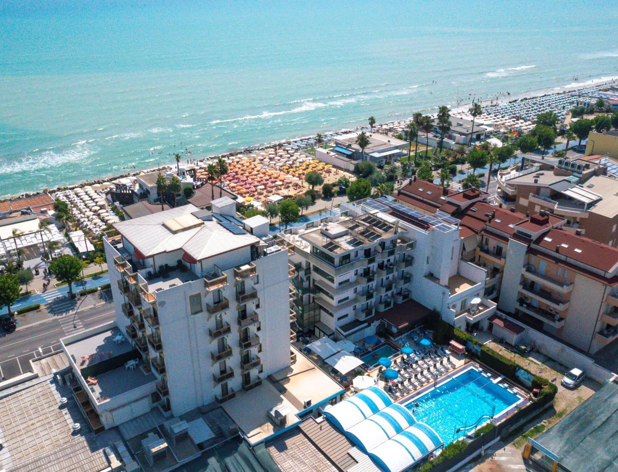 Tassoni Maison Hotel 3*